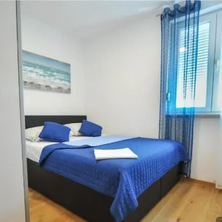 Blue Sky Apartment Split