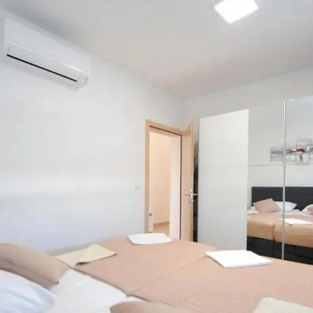 Apartment Blue Sky Split